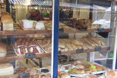 EriVica Cakes photo 3